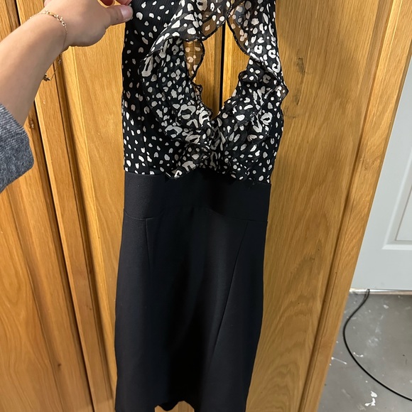 Open back halter dress - Picture 5 of 5